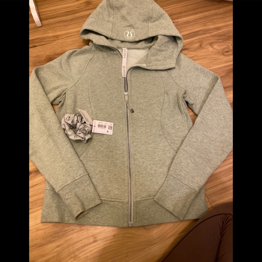 Lululemon island mist hoodie sz 8 + free gift